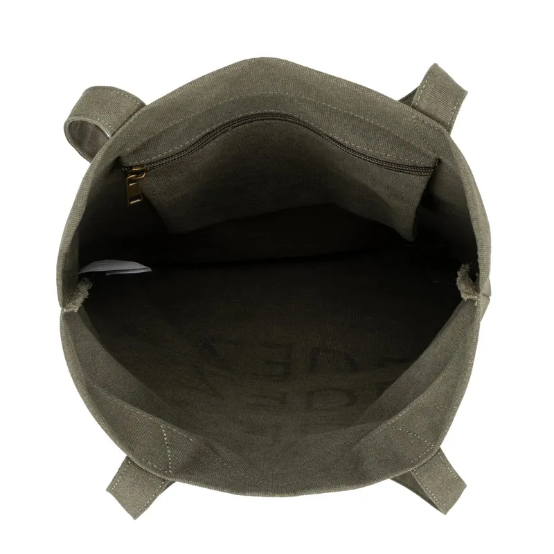 THE TOTE BAG