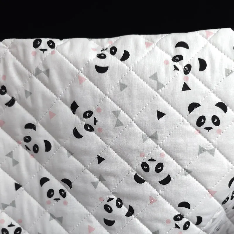 Coton matelassé réversible | Panda & Triangles blush | Rose doux