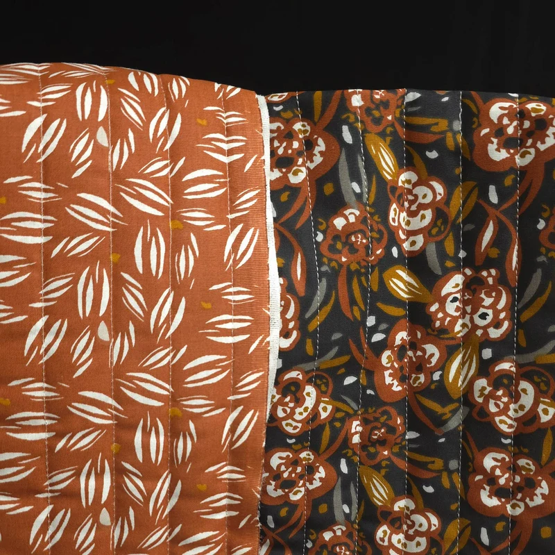 Coton matelassé réversible | Floral charbon & Feuilles rouille