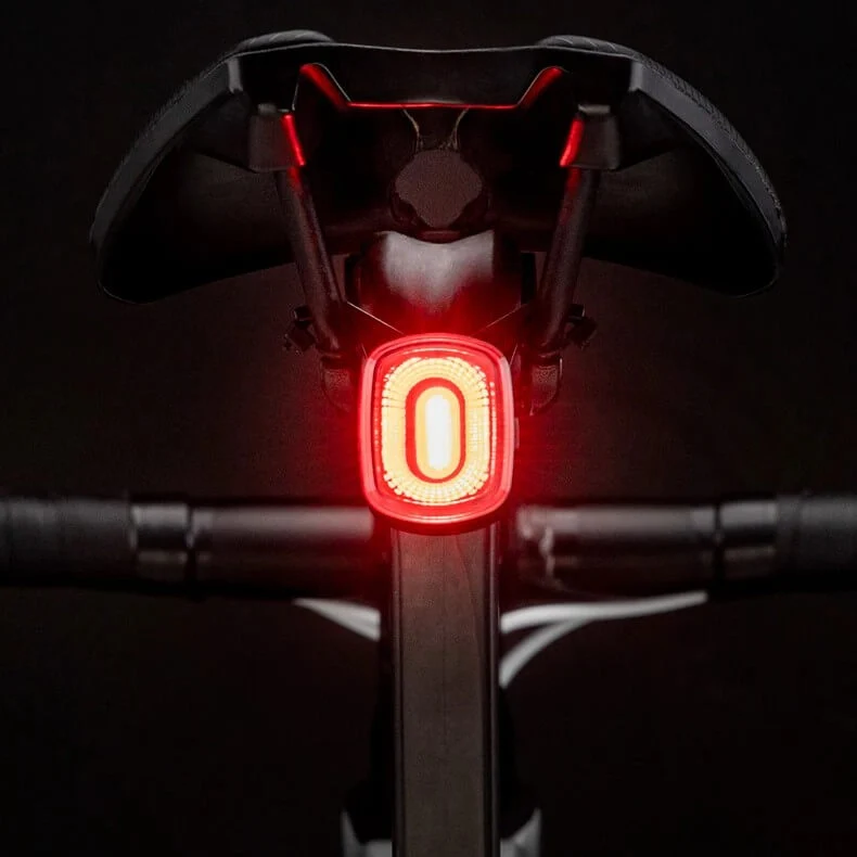 Lightpeak™ | Feu arriere velo rechargeable avec détection de freinage et mode automatique intelligent