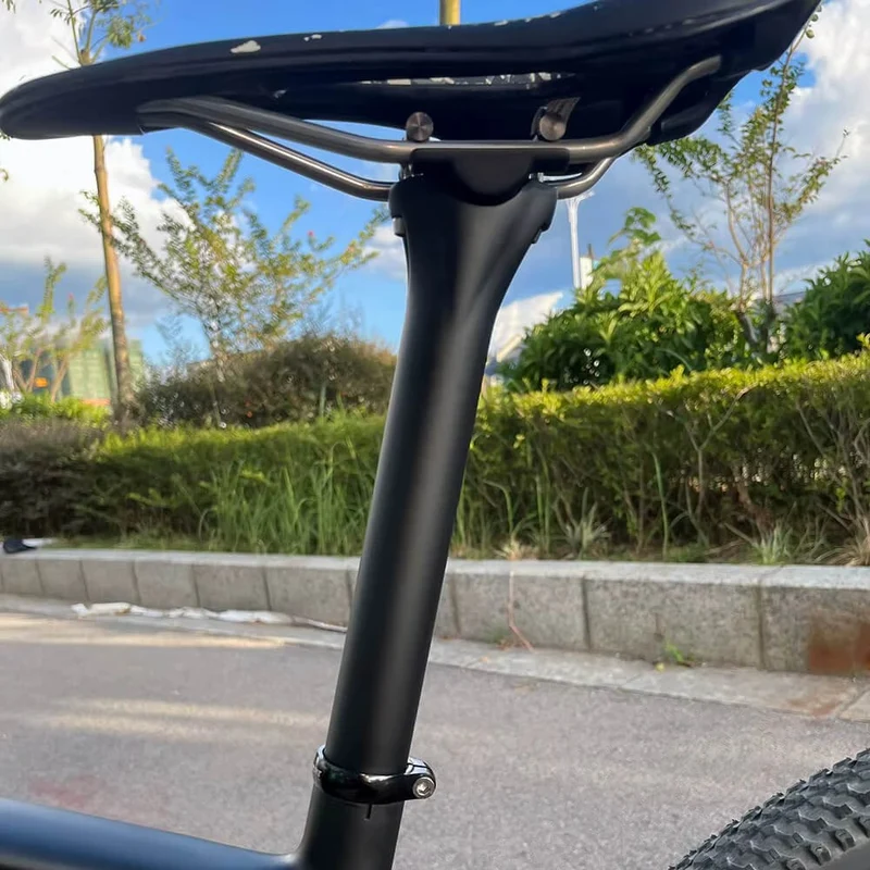FastClamp™ | Tige de selle légère avec absorption des chocs et rendement optimisé