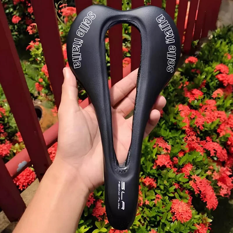 PowerGlide™ | Selle velo route légère en carbone avec maintien sécurisé et confort durable