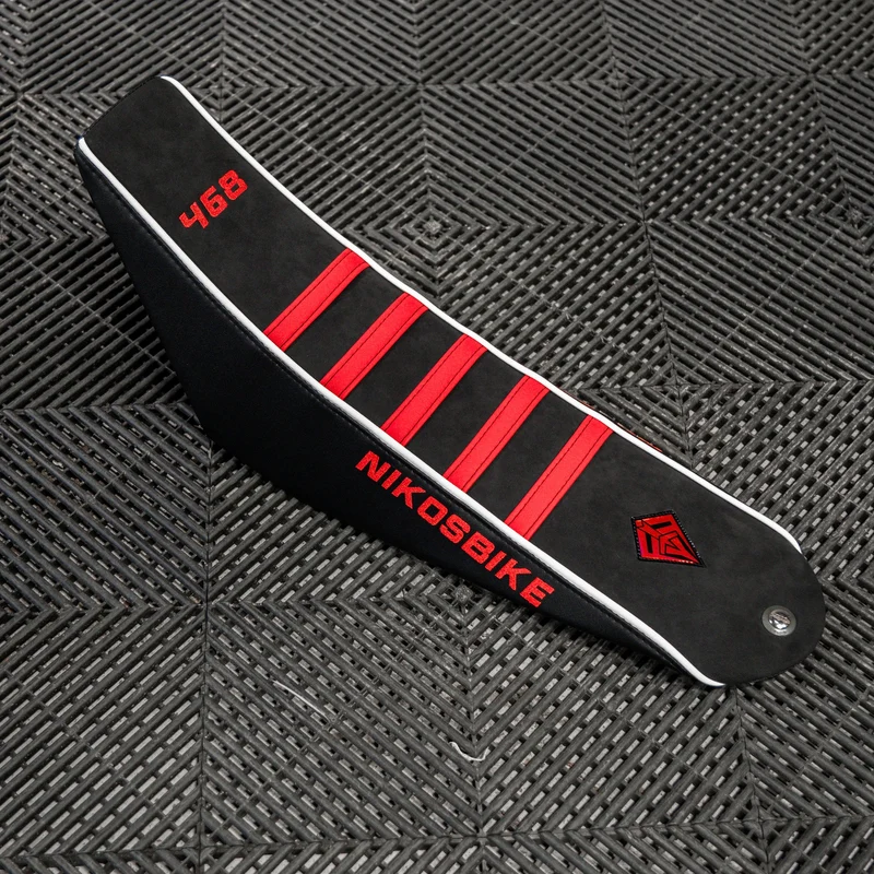 Housse De Selle - FIFTY HOLOGRAPHIQUE - Rouge