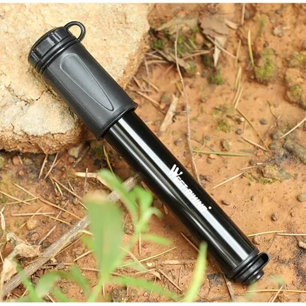 MiniAir™ | Pompe a velo compacte de 80 g avec tuyau intégré