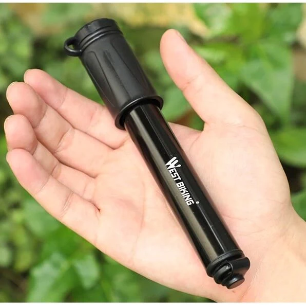 MiniAir™ | Pompe a velo compacte de 80 g avec tuyau intégré