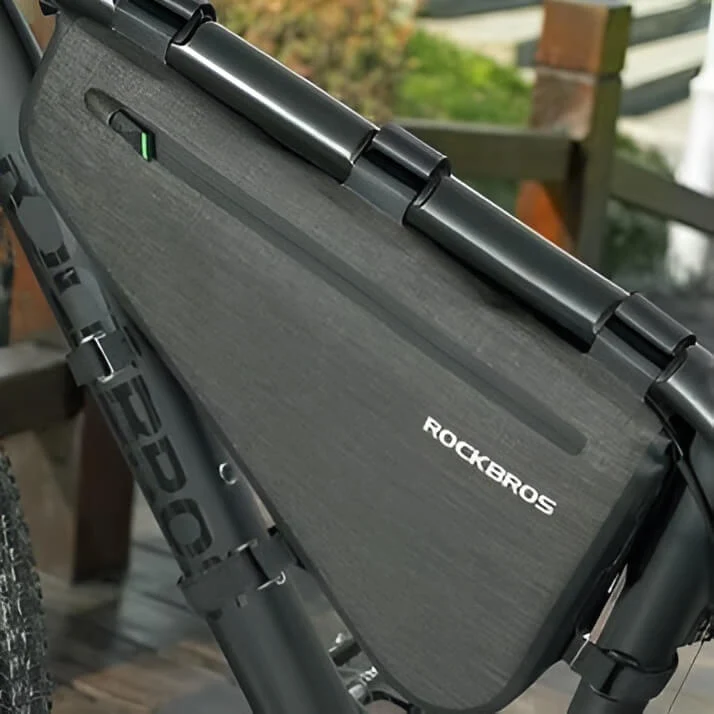 ProofFrameCase™ | Sacoche cadre velo triangulaire étanche et pratique