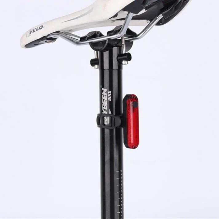 BikeSafetyLight™ | Feu arriere velo rechargeable avec haute visibilité et installation rapide