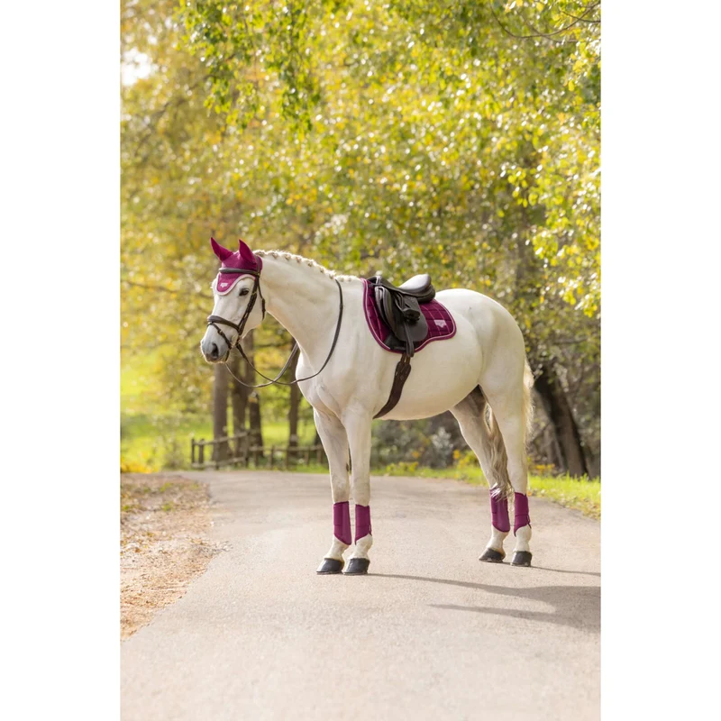 LeMieux Tapis de Selle Loire Classic Square Polyvalence Blackberry