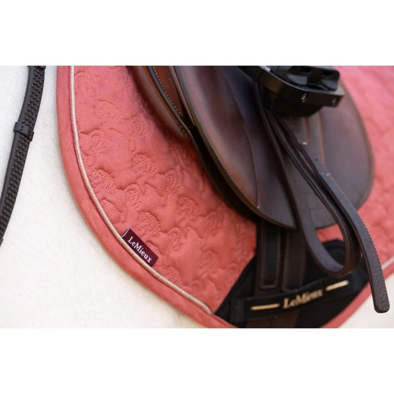 LeMieux Tapis de Selle Suede Square de Saut Spiced Earth
