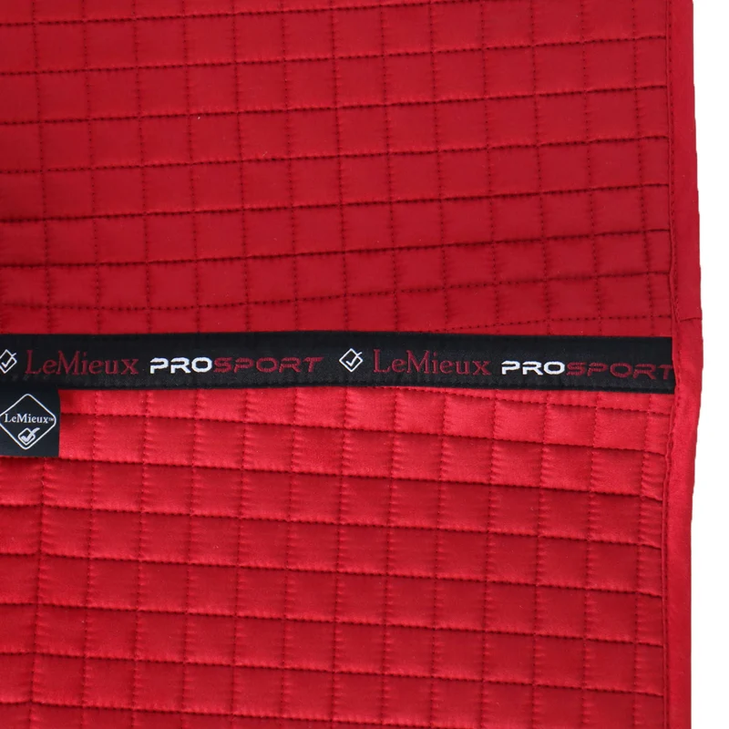 LeMieux Tapis de Selle Luxury Square Polyvalent Chilli Red