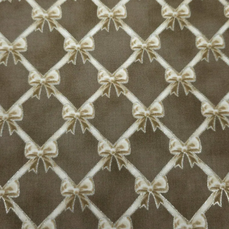 100 % Coton Kona | Éclat des Fêtes | Taupe | Robert Kaufman